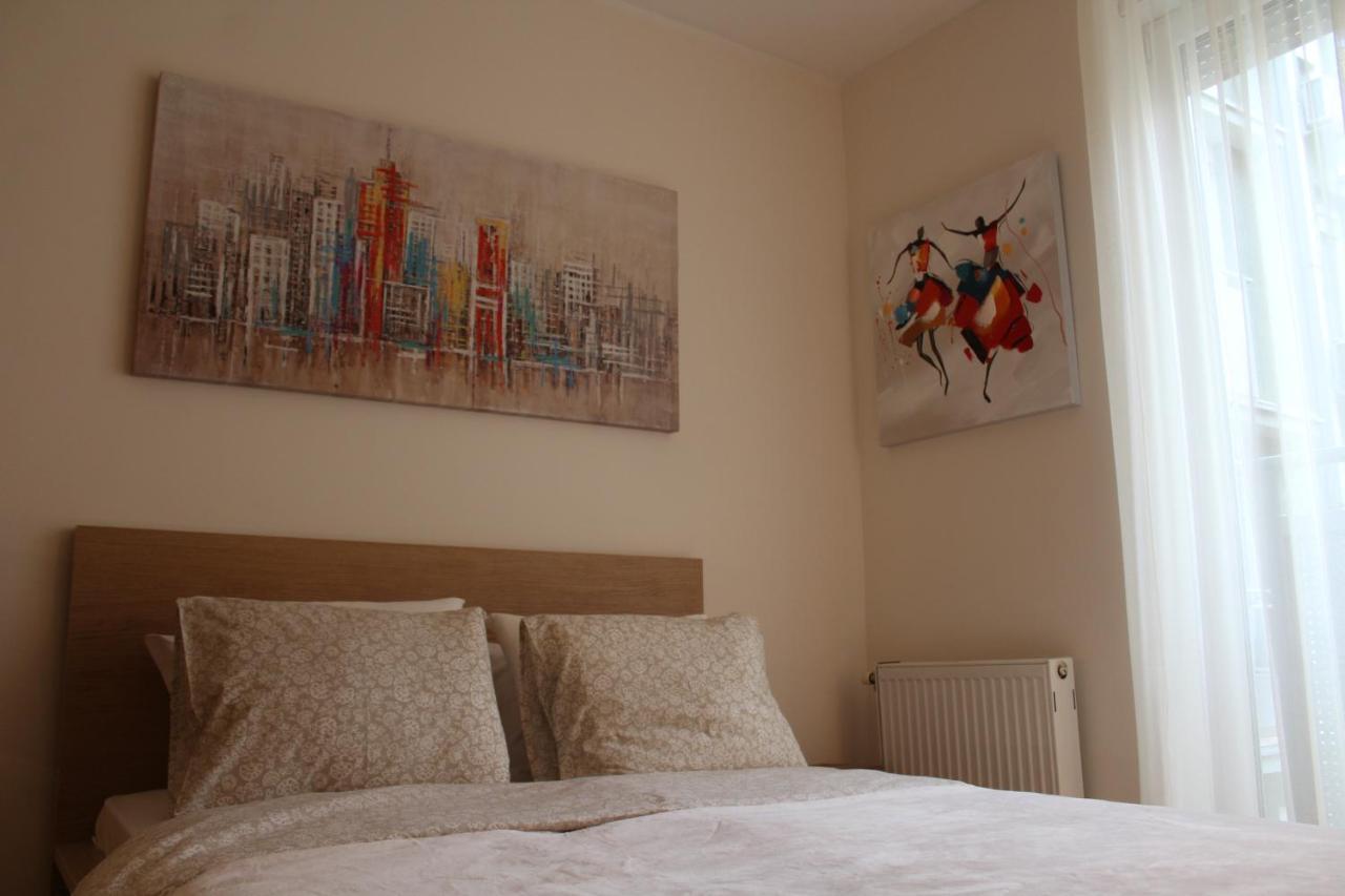 Downtown Apartment Novi Sad Esterno foto
